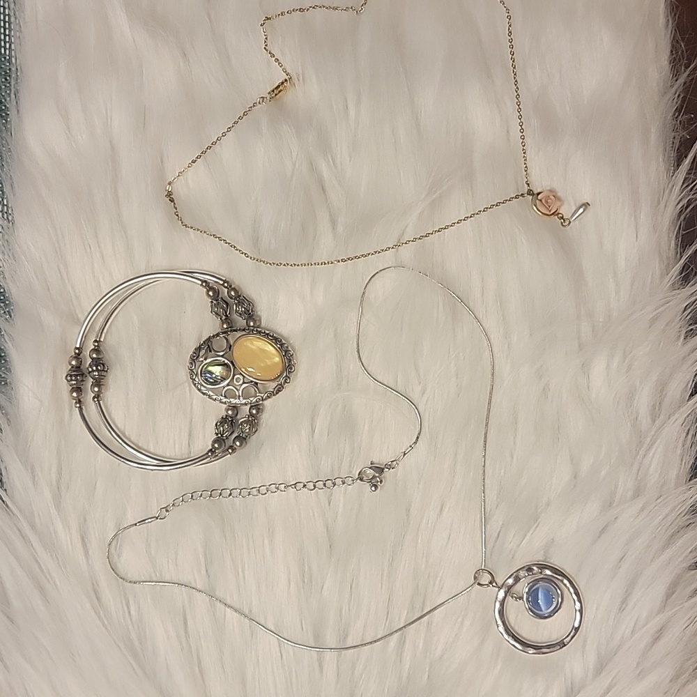 Bundle of 3 Jewelries